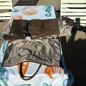 Modoker NWT Taupe Garment Bag Zips into a duffel